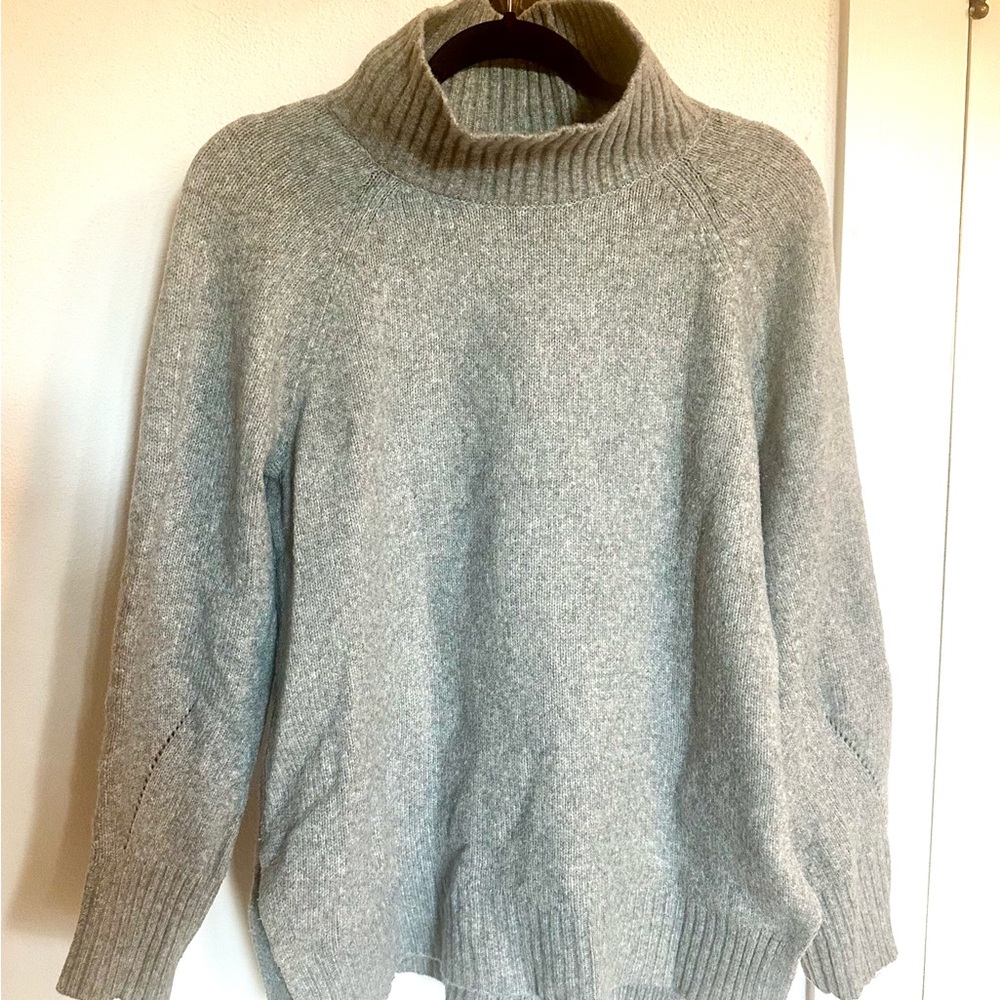 SALE THIS WEEKEND! 🍾 
Calvin Klein Jeans Light Gray wool Sweater